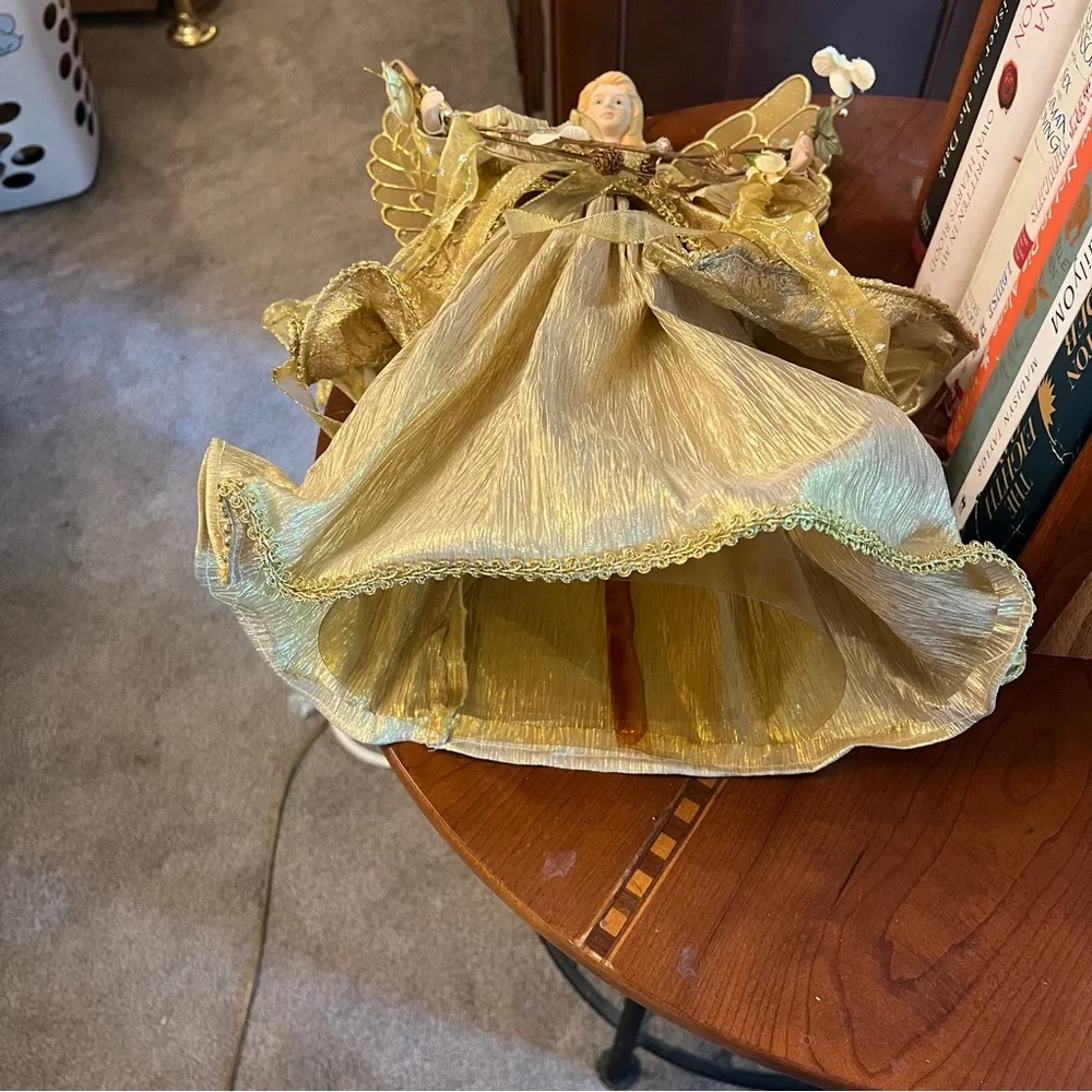 Angel Christmas Tree Topper 18” Big Holiday Time Golden Home Decor